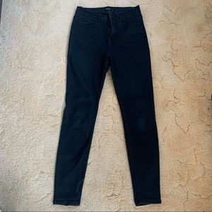 Black Skinny Jeans